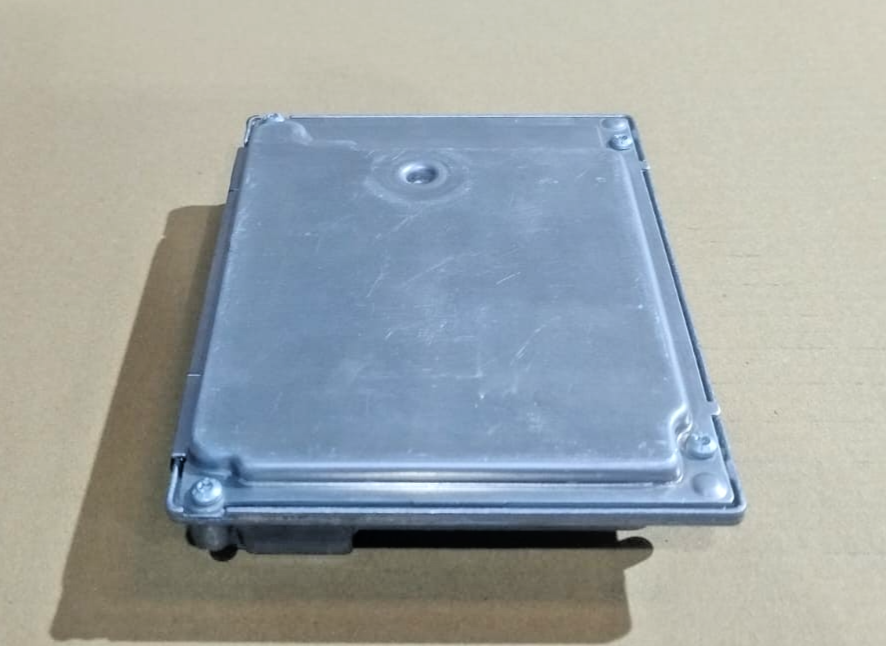 BMW E87 E90  N45 ENGINE DME BASIC COMPUTER CONTROL UNIT ECU 7557809