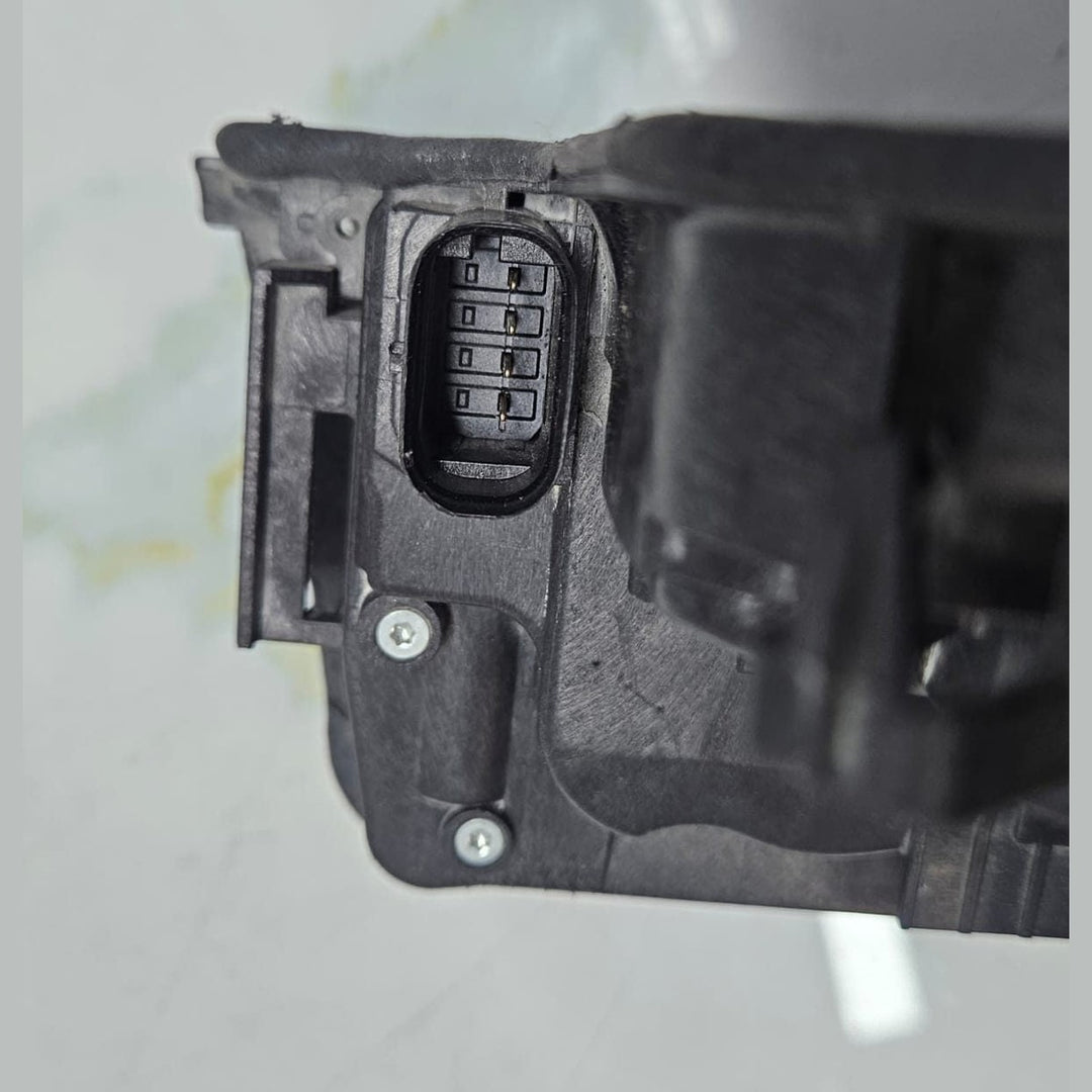 BMW X6 G06, F96 XDRIVE 30 D REAR RIGHT SIDE DOOR LOCK 9464882 OEM