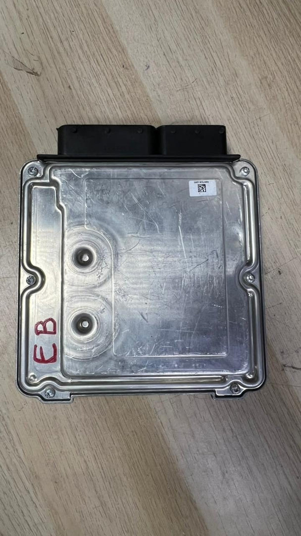 BMW Engine Control Unit 8585379 X3 F25 N57D30A 3.0 DIESEL ECU UNIT 