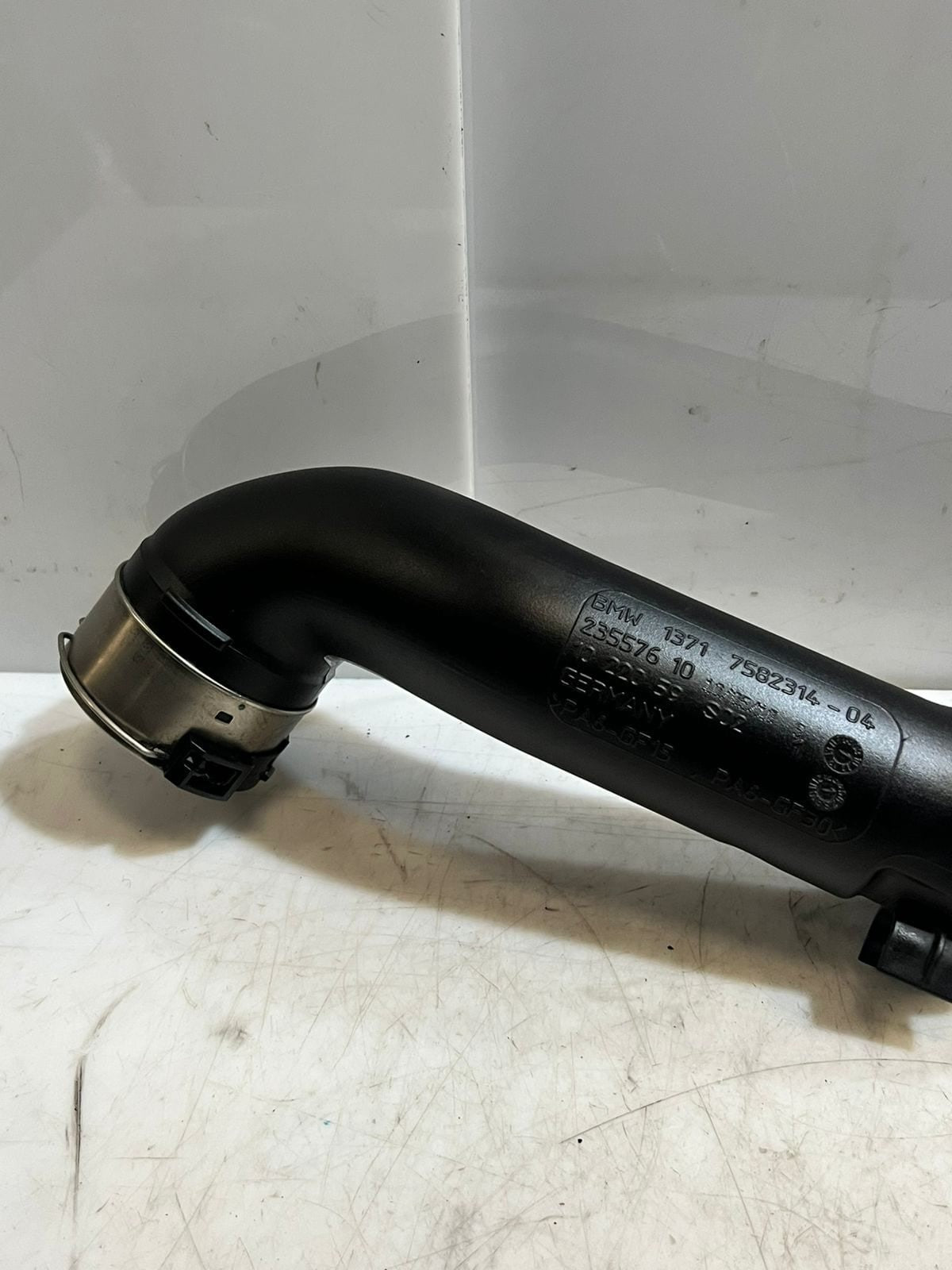 BMW F10 F11 F12 F13 N55 535i 640i 740i Turbocharger Intercooler Hose 7582314 OEM