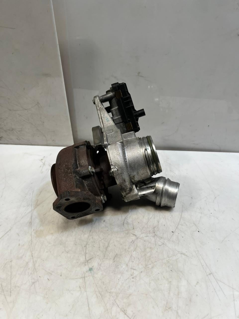 2010-2015 BMW X1 Turbocharger 8573107 116d 118d 318d X1 and Mini Cooper 2.0