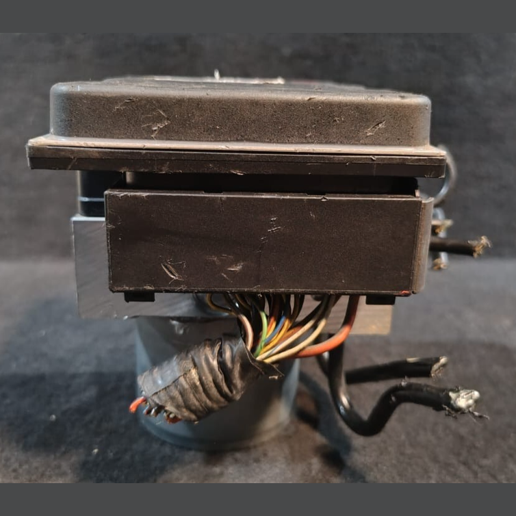 BMW X1 E84 ANTI LOCK BREAKING SYSTEM (ABS)  HYDRAULIC UNIT MODULE -  6860214