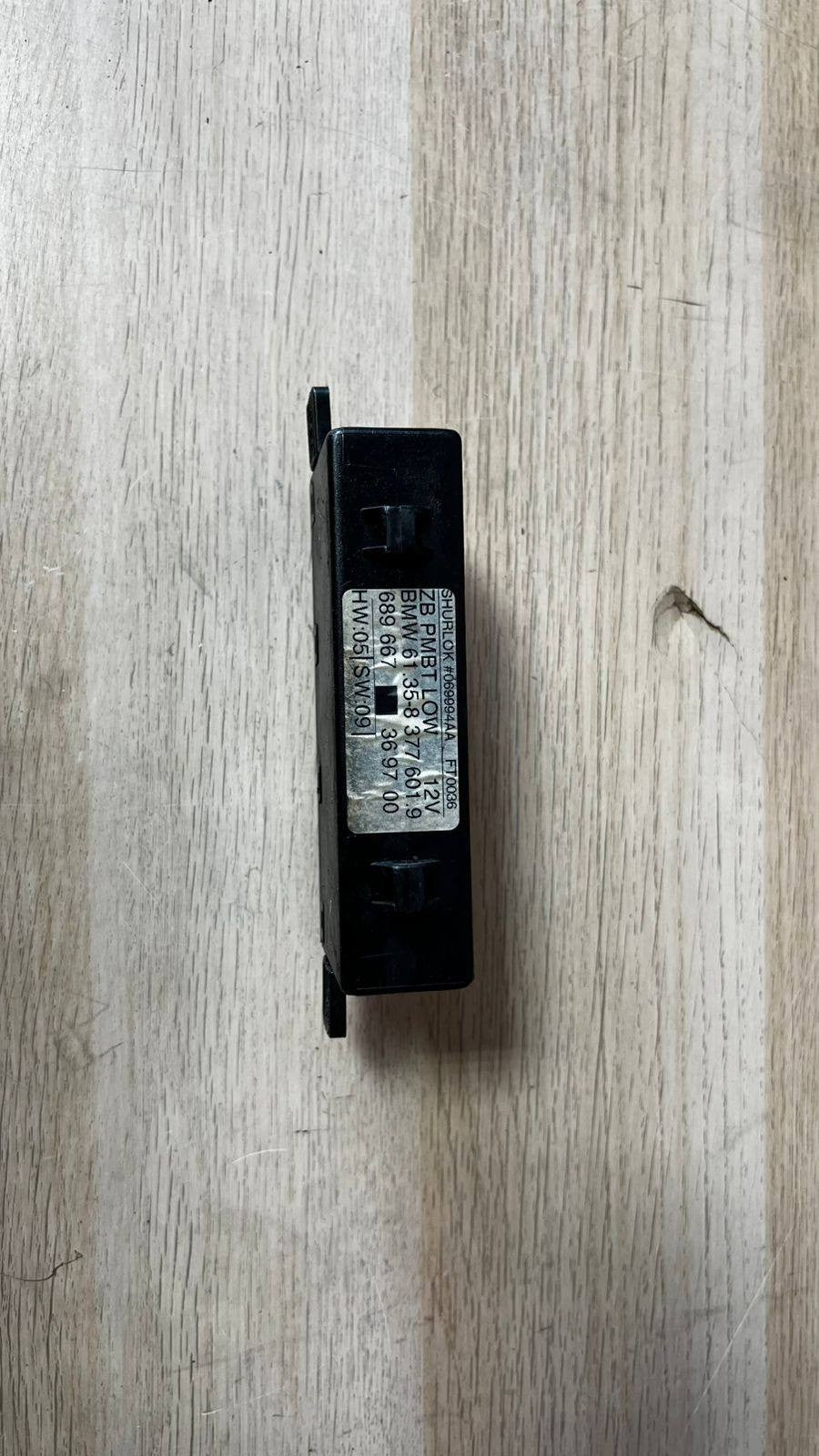 1999-2000 BMW 528i Door Control Module 8377601  5' E39 540i 