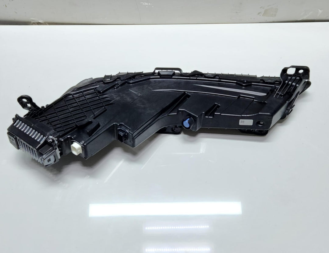 Genuine 2023-2025 BMW i7 Headlight Upper CRYSTAL 9879936 7 Series G70 i7 