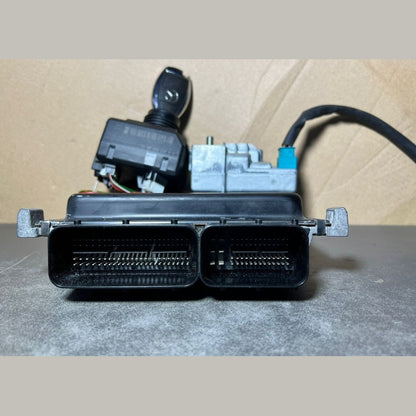 10-14 Mercedes-Benz W204 ECU Modulo Controllo Motore Interruttore Chiave...