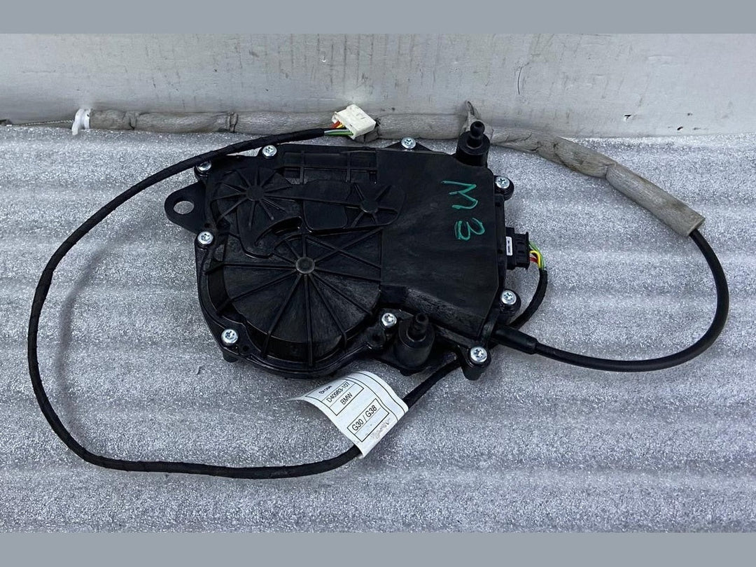 OEM BMW G21 320XD G80 M3  Soft Close Automatic Tailgate Lock Actuator 7430626