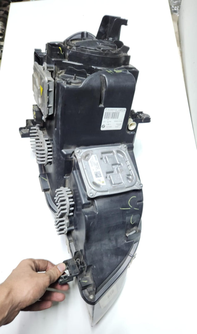 2011-2013 BMW X5 Left Xenon Headlight 7221893 X5 E70 OEM