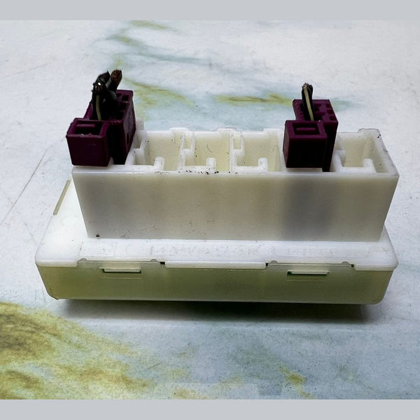 Mercedes Voltage Converter Power Distributor A0009820412 W205, W212, W166, W222,