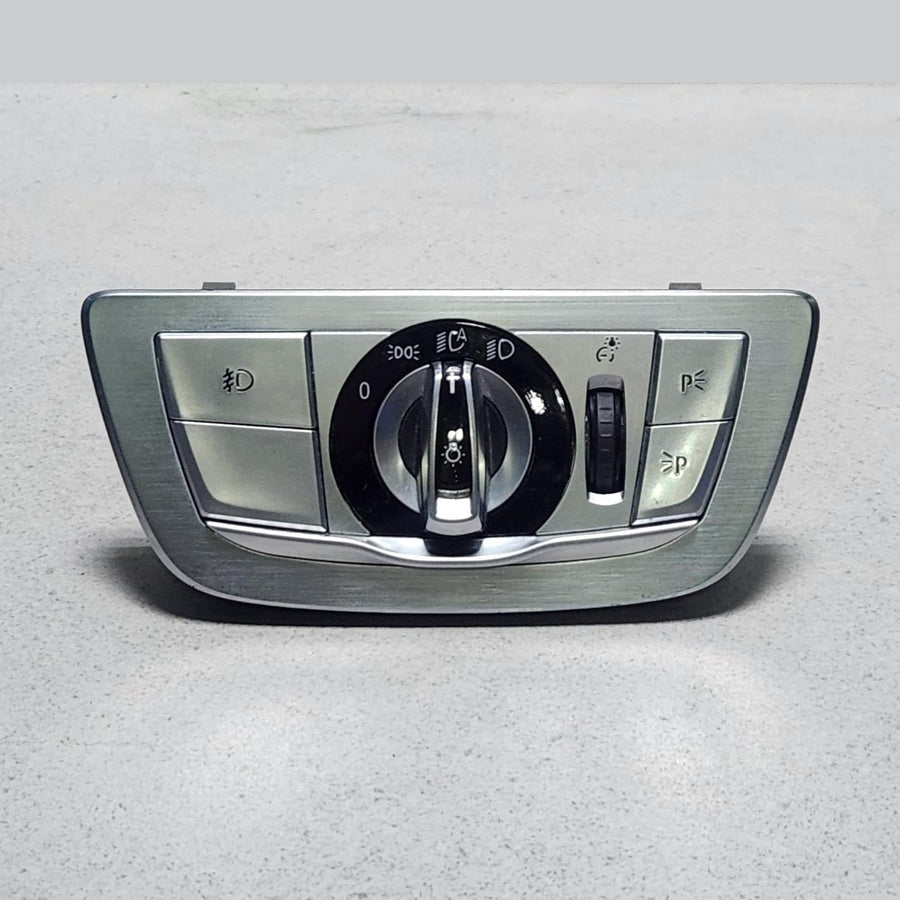 2016-2018 BMW 740i Headlight Switch 9388937 7 Series G11 G12