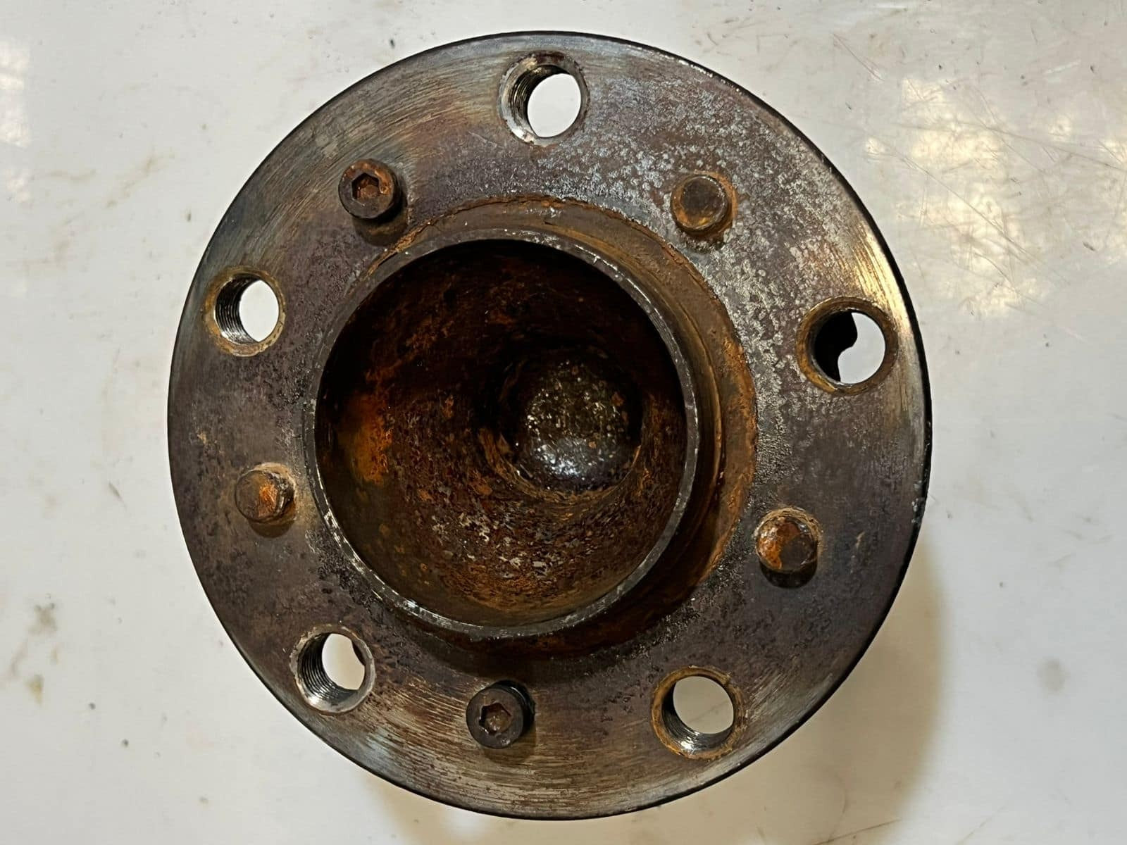 2011-2018 BMW 5' 6' M6 M5 F06 F12 F13 F10 Wheel Hub With Bearing 2284375 OEM