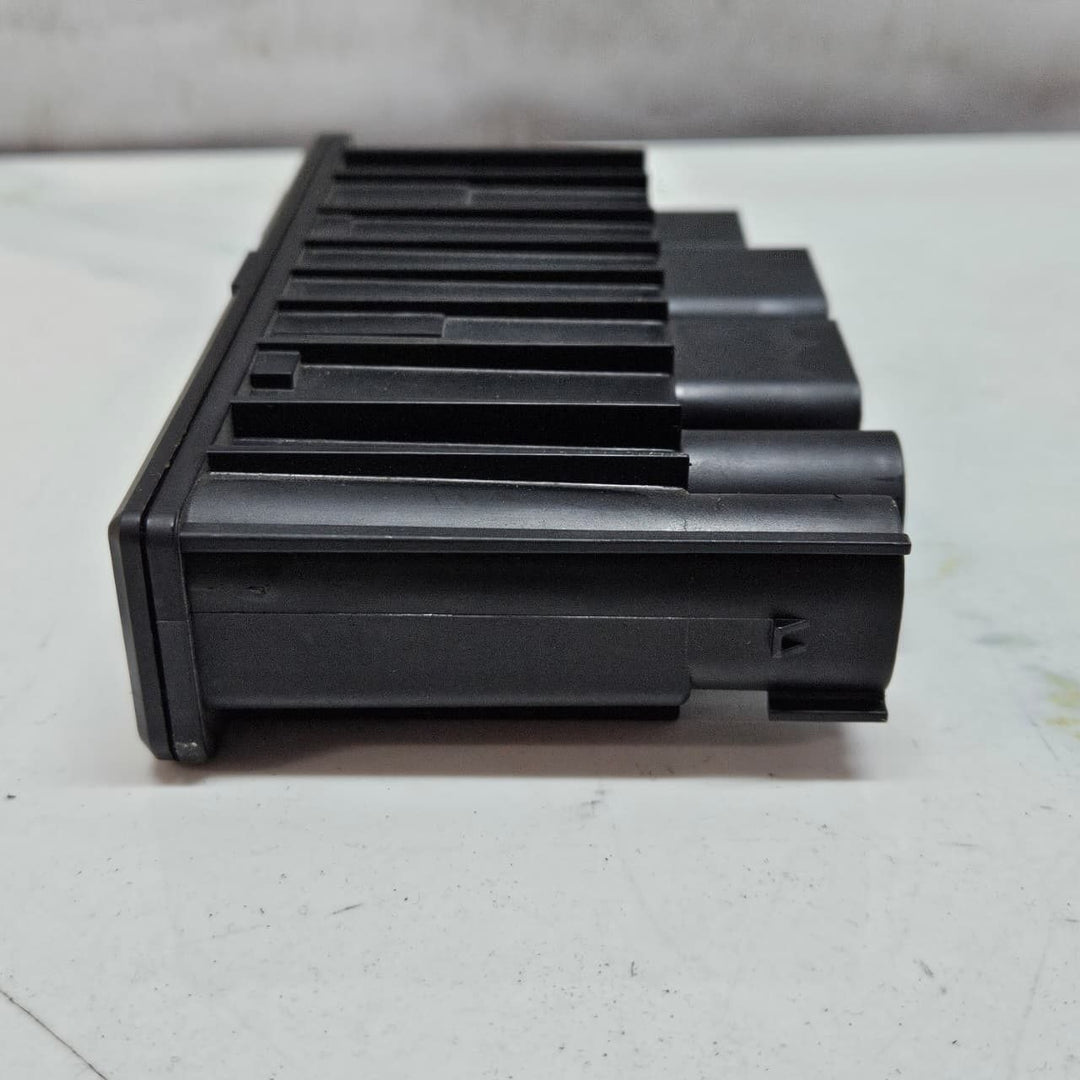 2019-2020 BMW X1 F48, X2 F39Integrated Supply Module 8589907 OEM