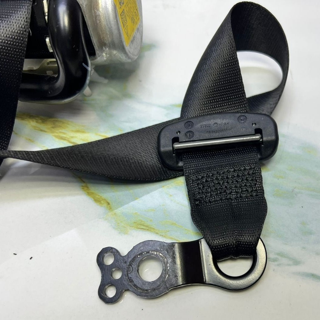 2021-2025 Mercedes-Benz W206 C-Class Rear Right Side Seat Belt A206 8600202 OEM