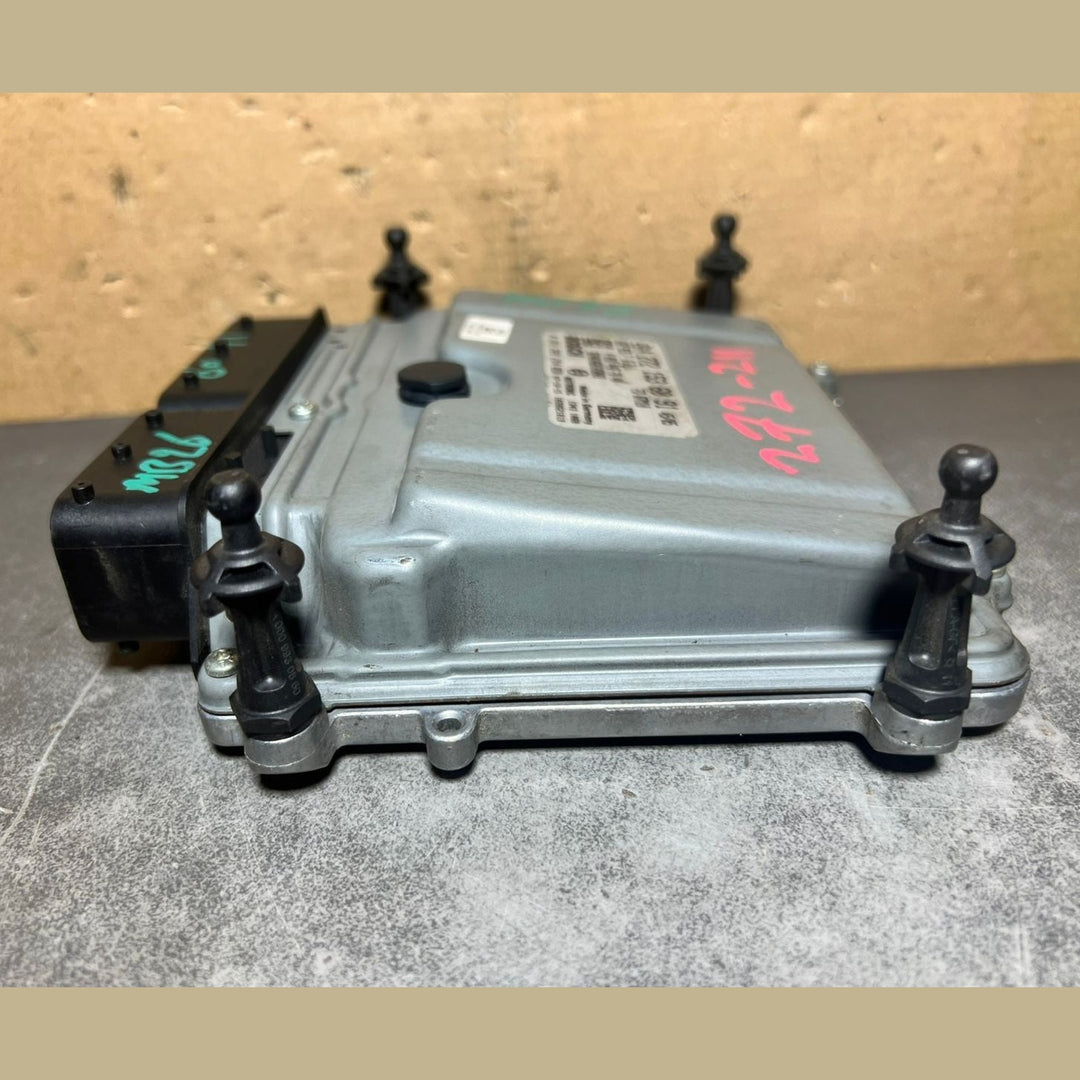04-09 Mercedes W211 E-Class Engine Control Module Unit ECM ECU A272 1536091 OEM