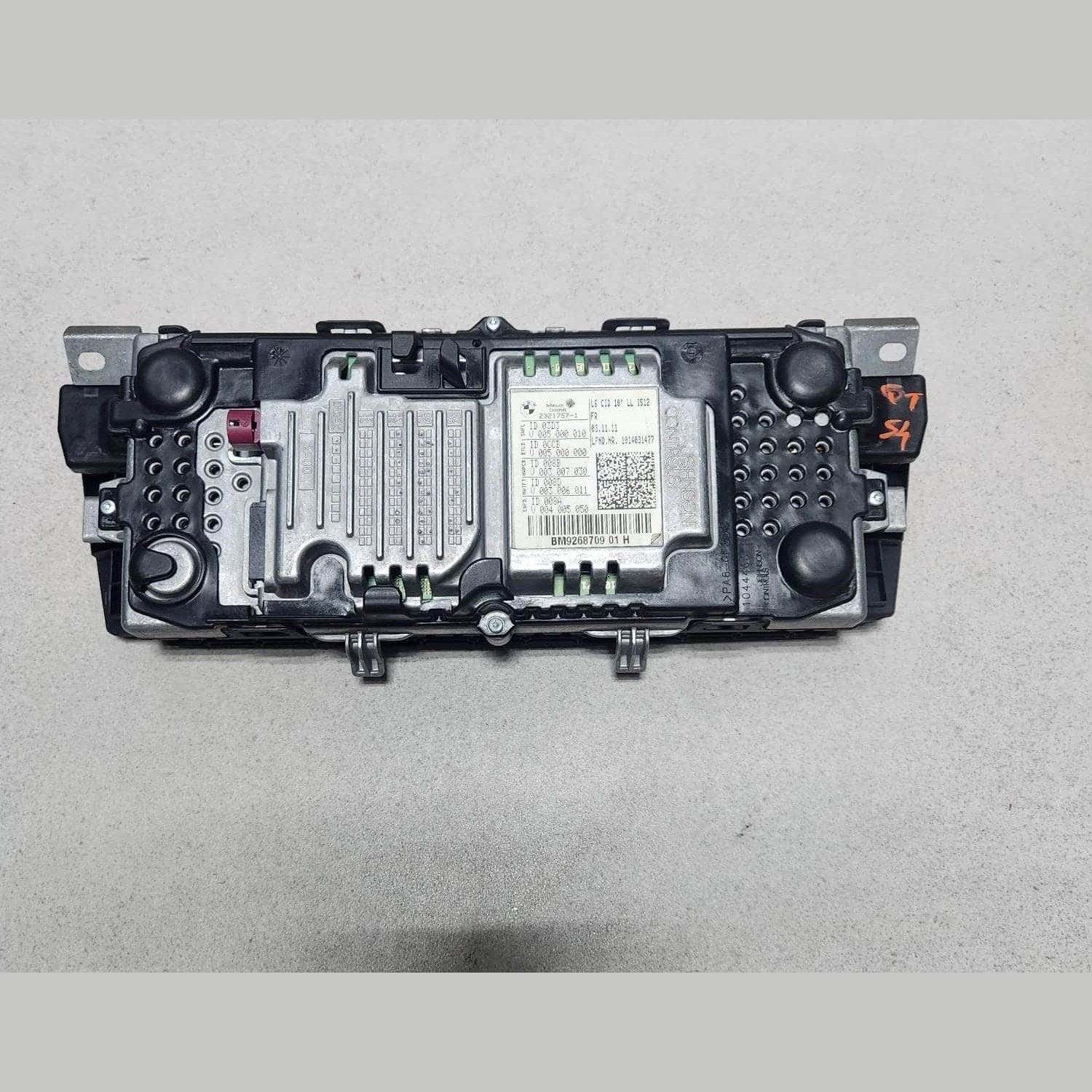 2011-2012 BMW 740i Central Information Display Screen 9268709 7 Series F01 F02
