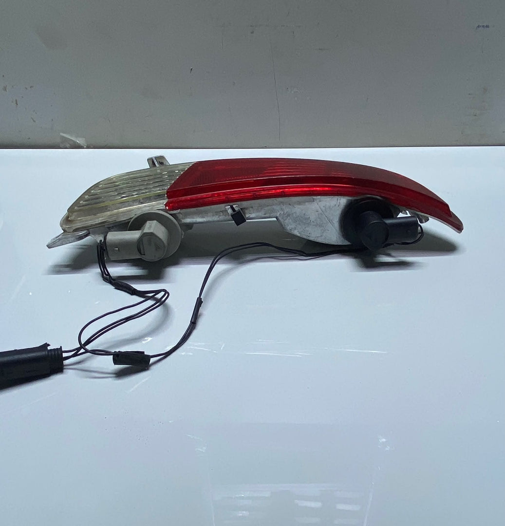 2006-2007 BMW 650i Rear Bumper Taillight 6911900 E63 E64