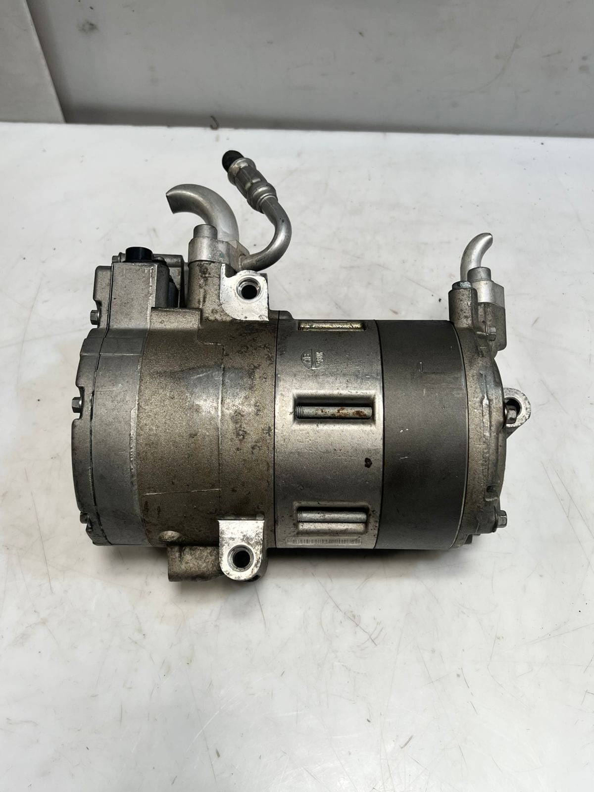 BMW X5 F15 330e 530e xDrive 740e Electric AC Compressor PUMP 9364867 OEM
