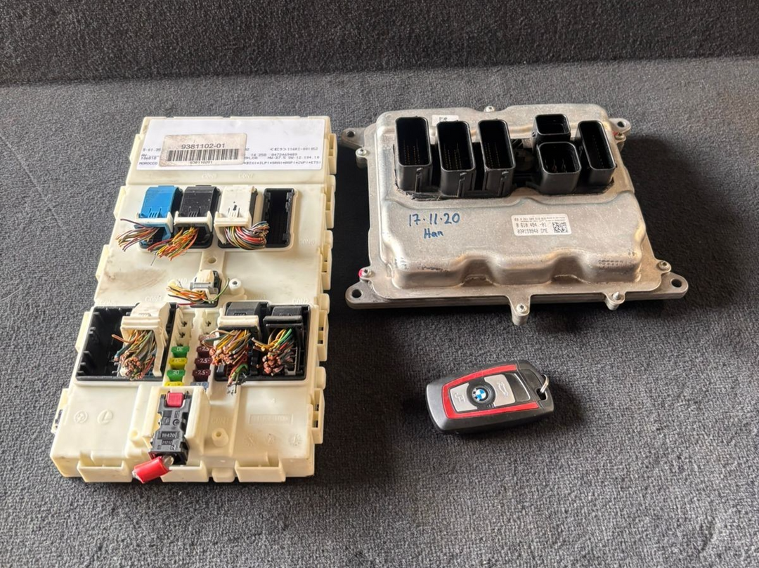 BMW 1 F20 PRE LCI 118i  N13B16A  ENGINE CONTROL UNIT ECU KEY LOCK SET - 8610484