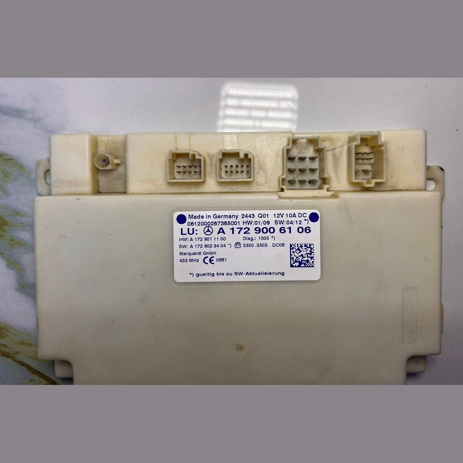 2013-2014 Mercedes-Benz C350 Keyless Go Ignition Control Module A 172 9006106 C-