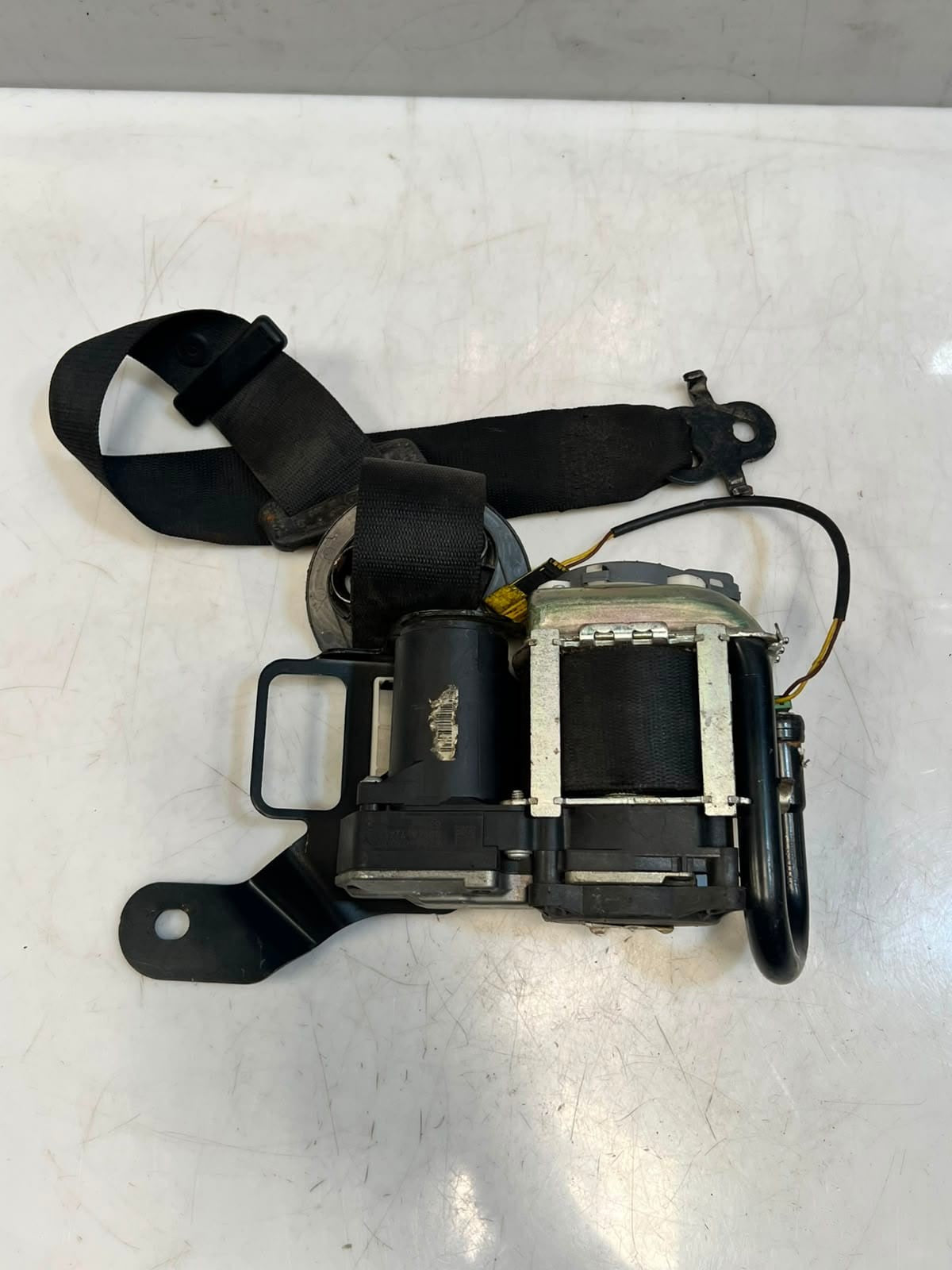 2013-2018 BMW X5 F15 X6 F16 Front LEFT Seat Belt 628641600 OEM