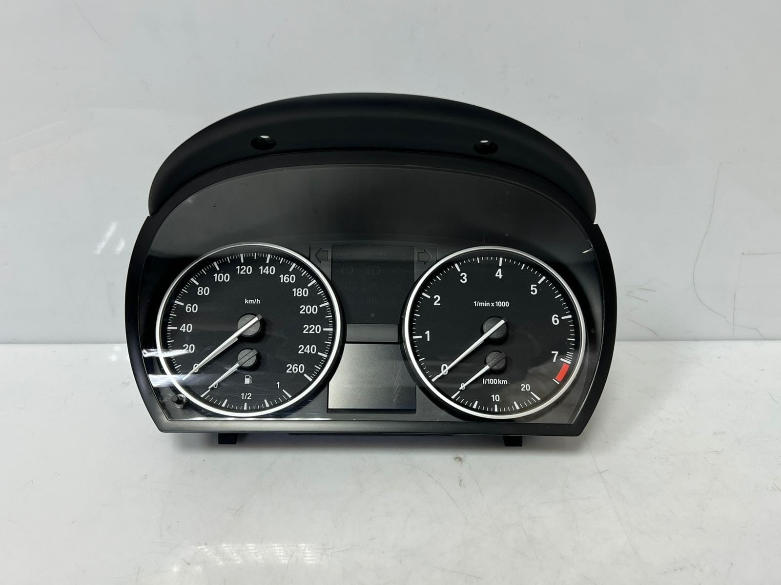 2005-2012 BMW 320i 3 Series E90 N43-B20A Instrument Cluster 4032240 OEM