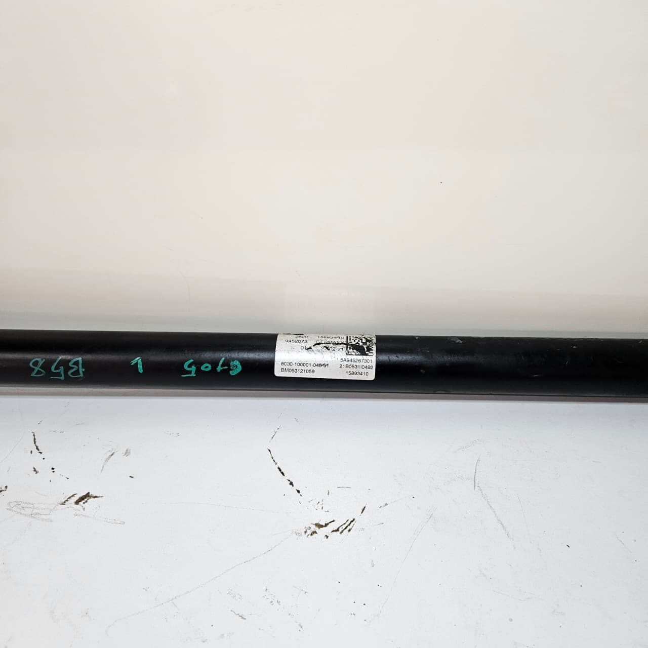 2016-2025 BMW M5 F90, M8 F91 F92 F93 X5 X7 Front Driveshaft 9452673