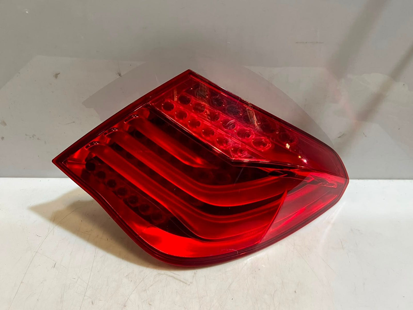 2008-2015 BMW F01 F02 F03 F04 7 Series Right Tail REAR Light 7182198 OEM