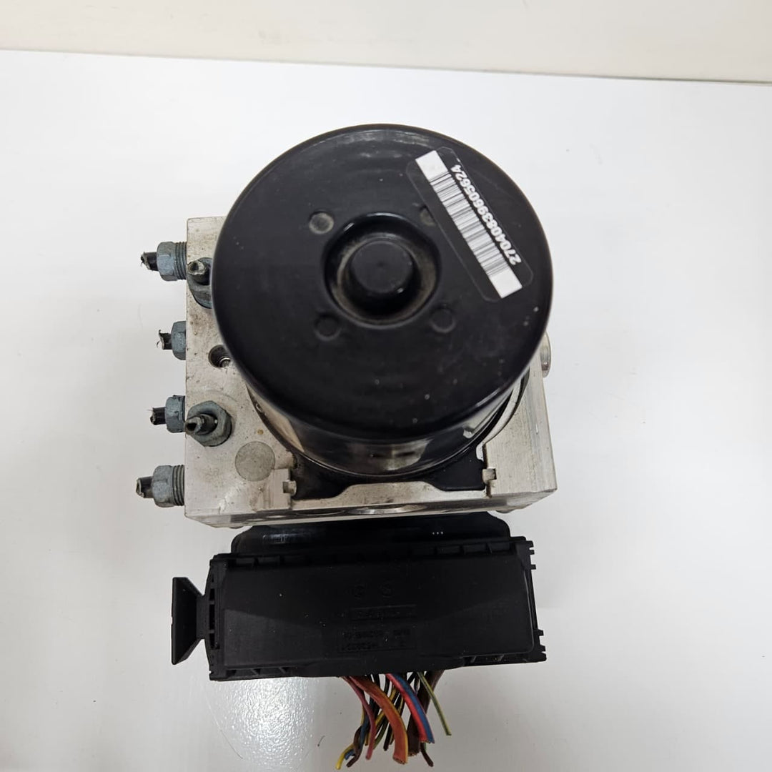 2012 BMW 3 Series F30 328i Abs Anti-Lock Brake Pump Control Module Unit 6857324