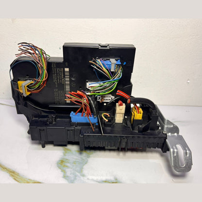 2012-2014 Mercedes-Benz C300 Rear Relay Fuse Box Sam Module 204 906 0105 W204 C2