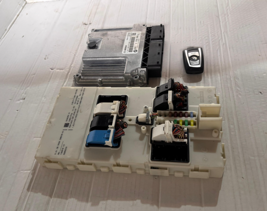 BMW F20 F21 F22 F23 F30 F31 F32 F33 F34  ENGINE CONTROL UNIT ECU SET DDE 8578946