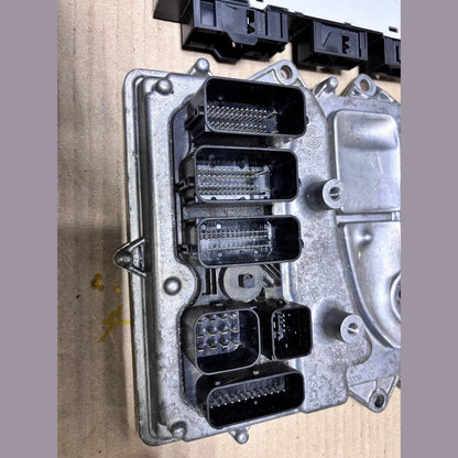 BMW N55 5ser F10 Hybrid vin DY75368  ENGINE CONTROL UNIT  SET + KEY - 8604275