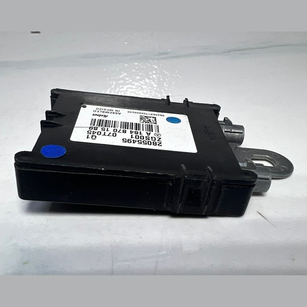 Mercedes Antenna Amplifier A1648701589 W164 ML-Class and W251 R-Class