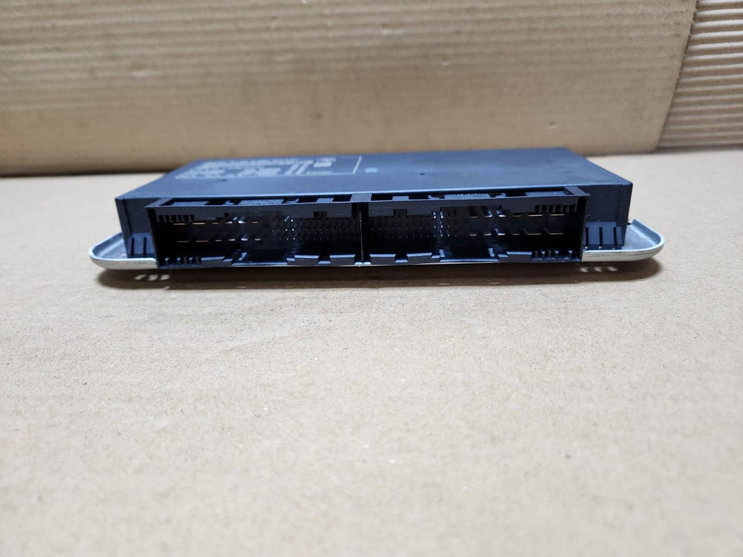 2011-2017 BMW X3 Footwell Light Control Module 9286157 X3 F25 and X4 F26 FRM