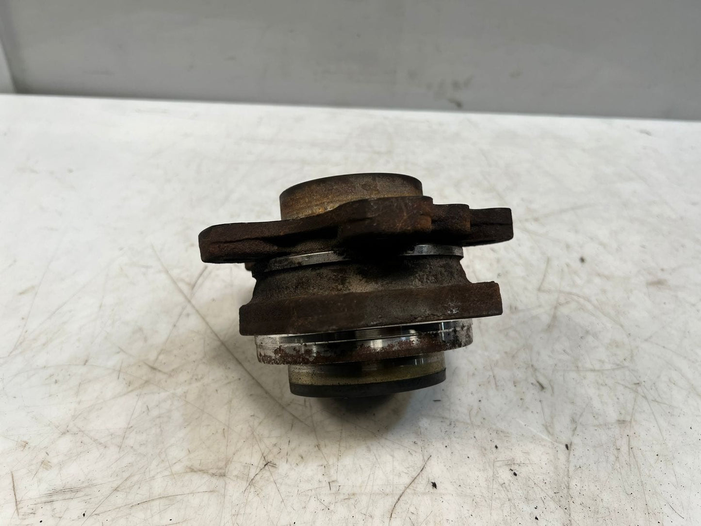 2017-2024 BMW X3 X4 G20 G21 G30 G31 Rear Wheel Bearing Hub 6869788 OEM