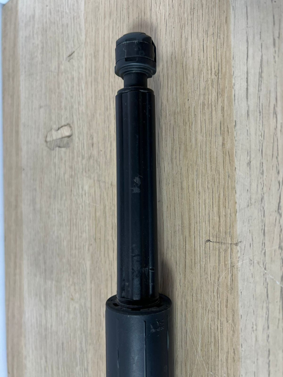 OEM electric tailgate lift strut for BMW 5 Series G31 Touring 8494106 right SIDE
