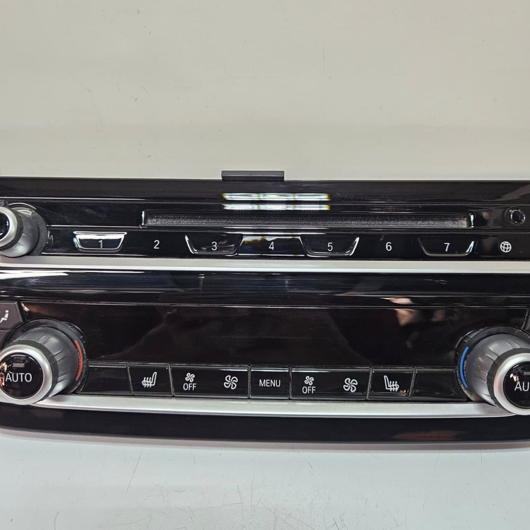 2018-2019 BMW 5 Series G30 G31 G38 530e Climate Control Panel 6834435