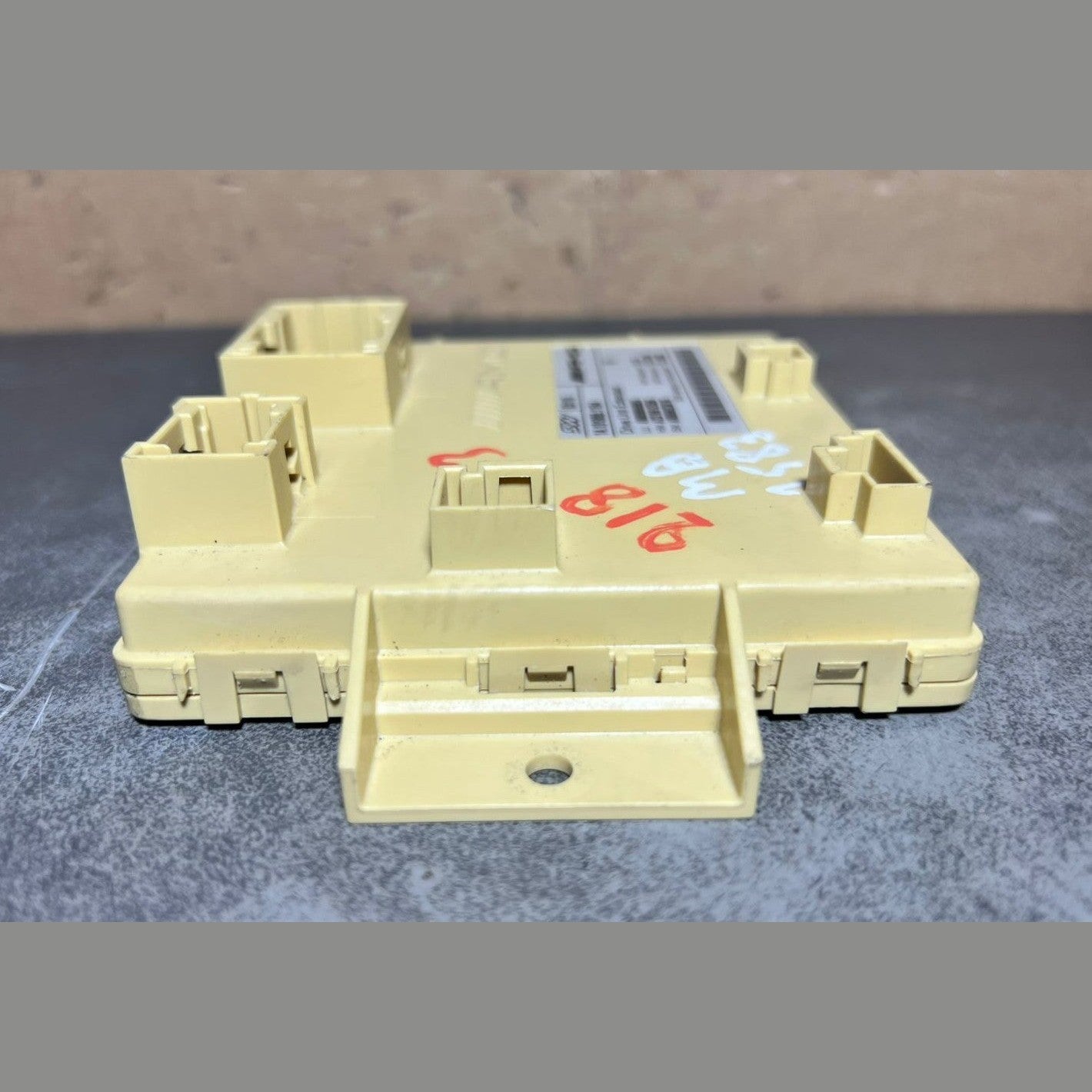 12-17 Mercedes W218 CLS AMG 63 Drive Unit Extended Control Module A000 9009903