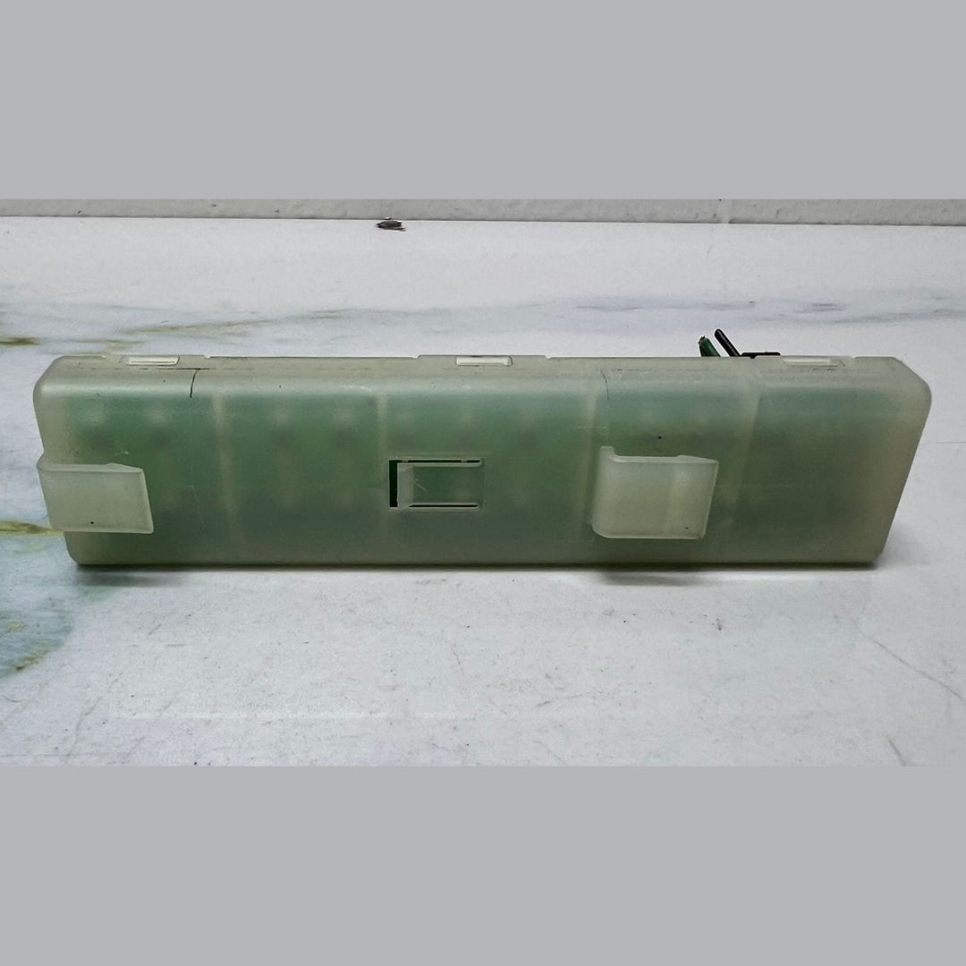Mercedes Power Distributor A0009821112 W207 E-Class E350