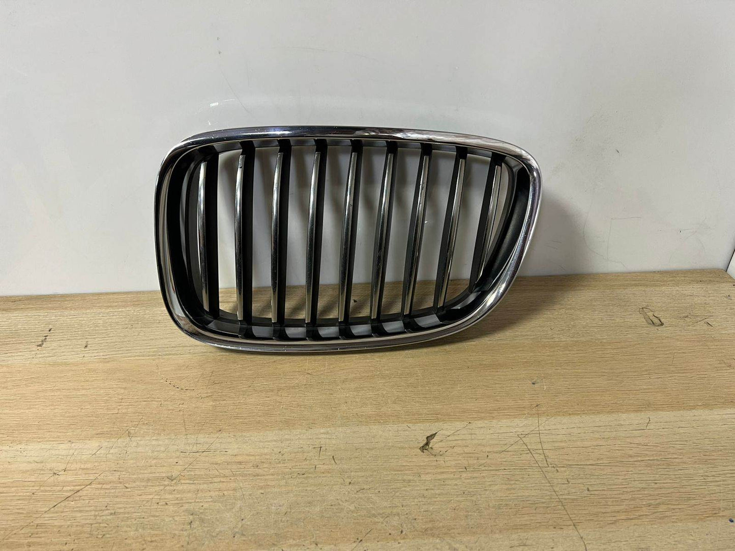 BMW 5 Series GT F07 2009 Front Left Upper Bumper Grille Trim Chrome OEM 7200169