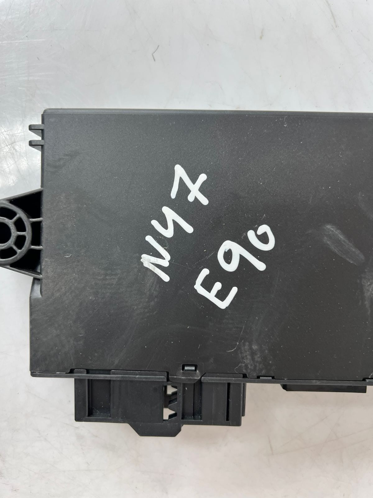 BMW E90 N47 Engine Control Unit ECU COMPLETE SET DDE + CAS3 AG + 1KEY 8518167