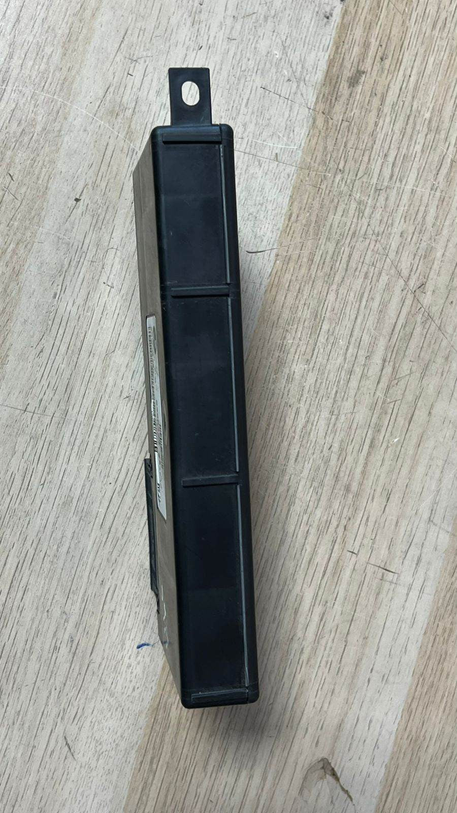 2011-2018 BMW X3 Central Gateway Control Module 9380334 F25 and X4 F26