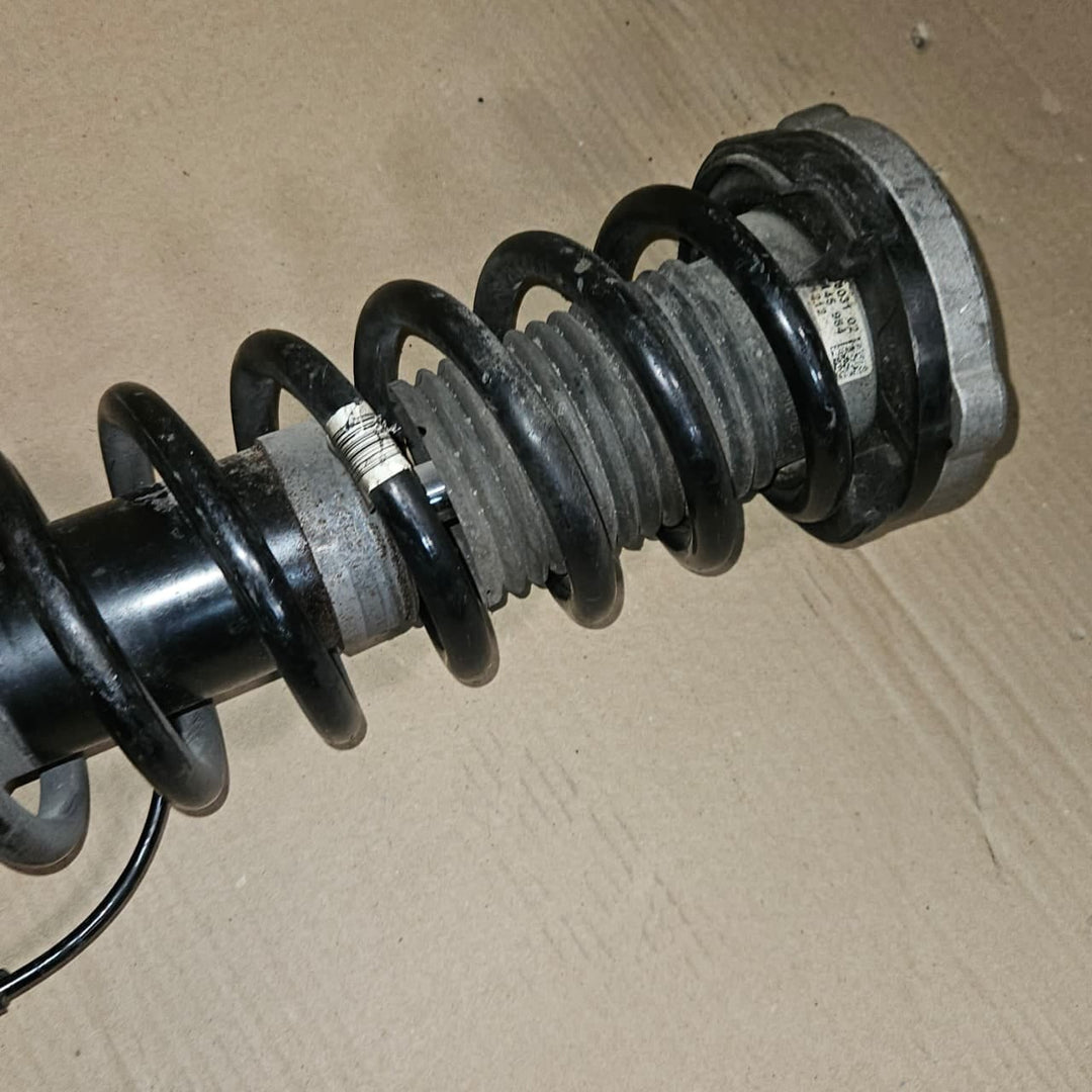 BMW 5 7 Series F01 F02 F07 GT Shock Absorber Coil Spring Front Left 6863115 VDC