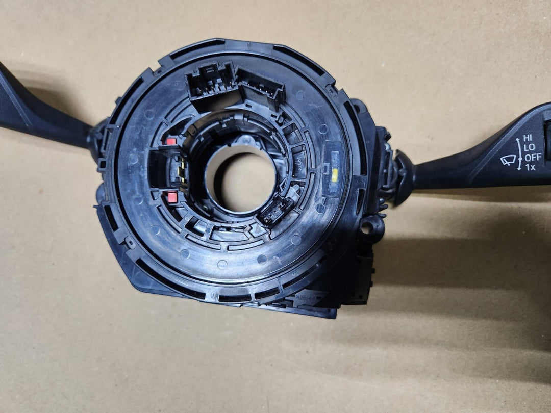 2011-2018 BMW X3 Steering Column Clock Spring Switch Assembly 9330569 F25 F48 F8
