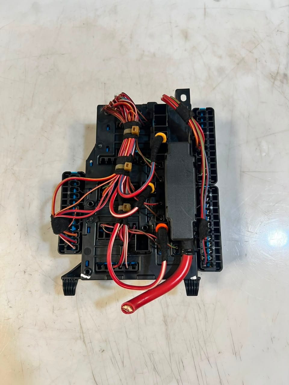 BMW 1' 2' X1 X2 F48 F39 F40 F45 POWER SUPPLY DISTRIBUTION Fuse Box 9270356 OEM