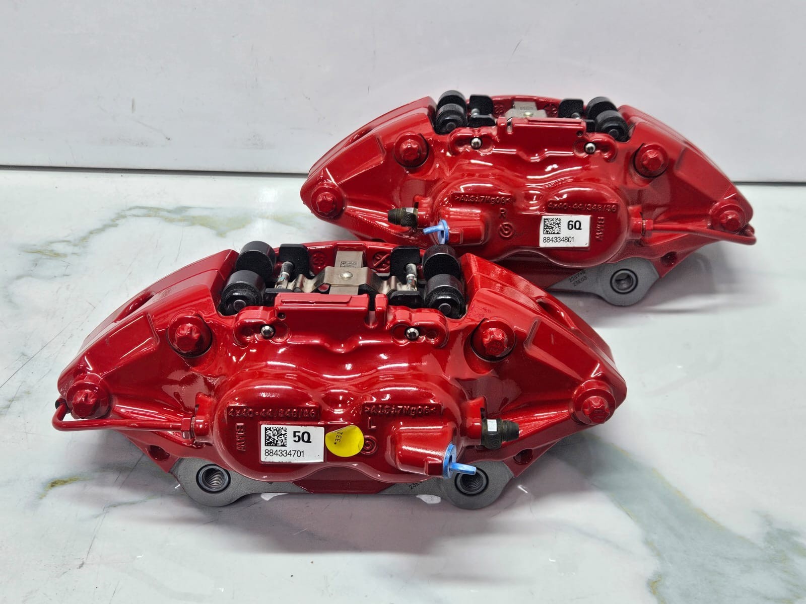 BMW G20 Calipers Front Left Right Set-8843347, 8843348 Brand New Red colour OEM