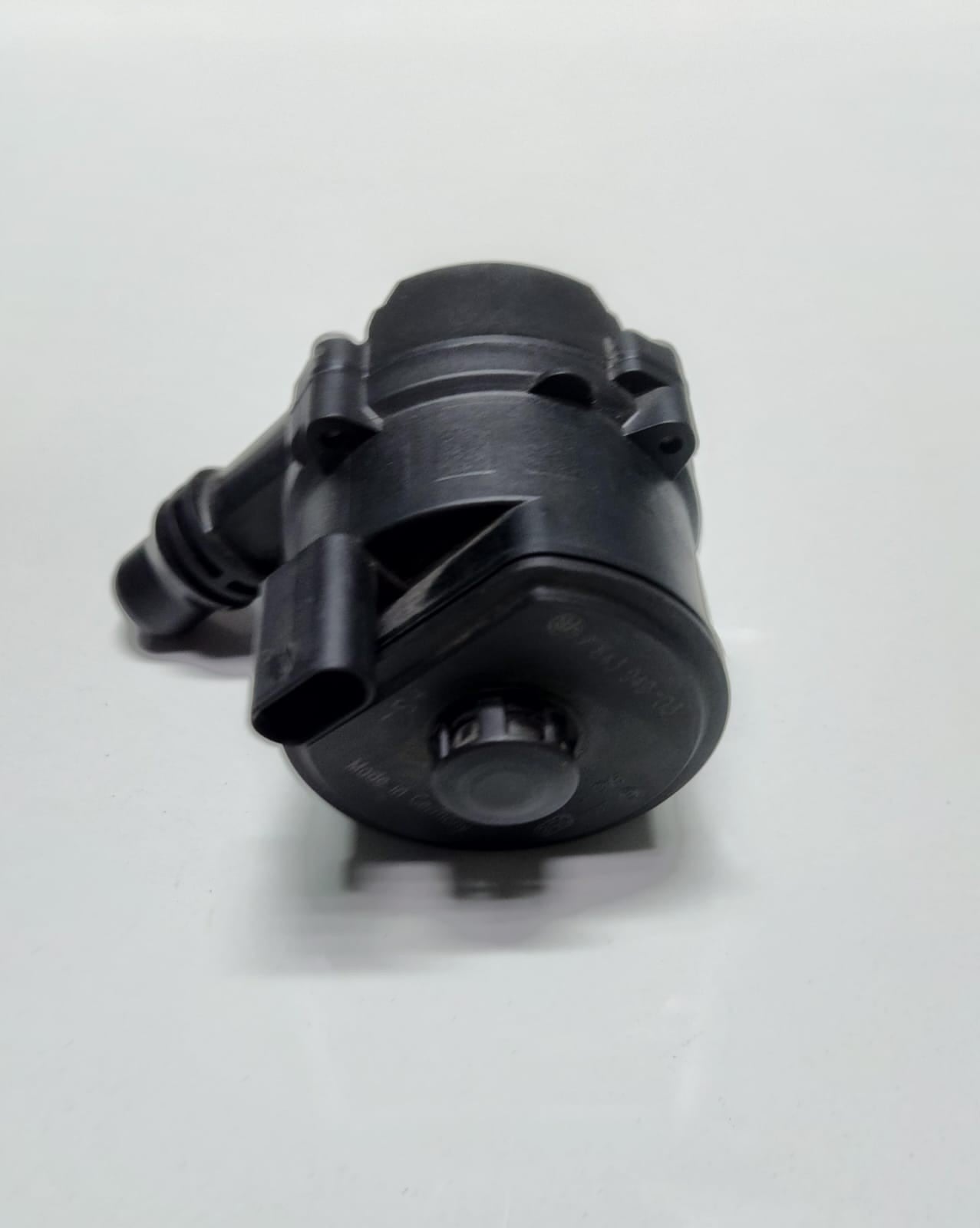 2016 BMW X3 Auxiliary Water Pump 7643949 3 Series F30 F31 F35 OEM