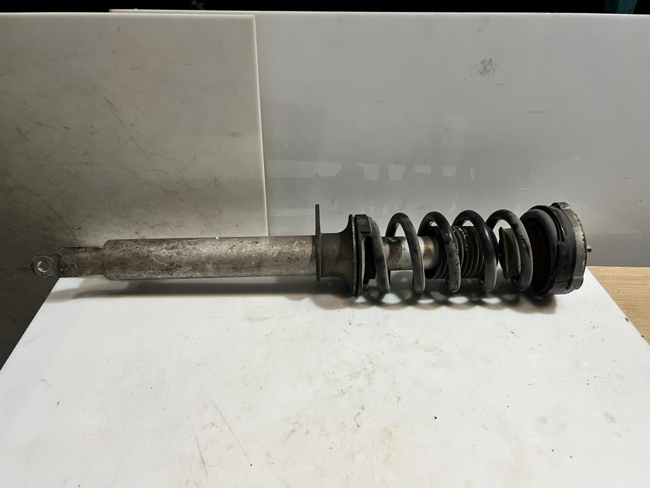 2012-2019 BMW F10 M5 F12 M6 4.4P Front LEFT Shock Absorber 2284045 OEM