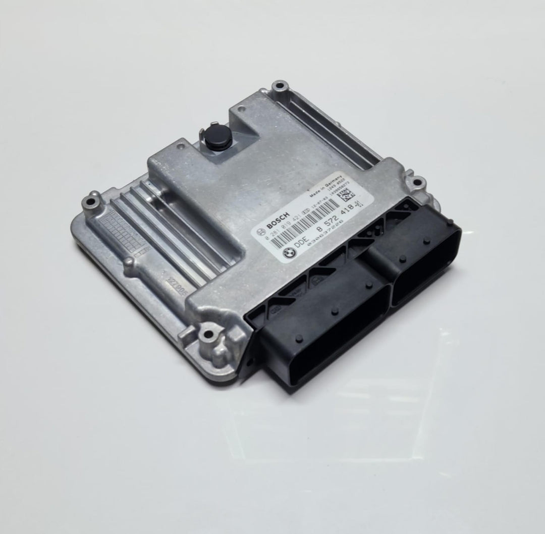 2012 BMW X3 Engine Control Unit 8572418 5 Series F10 520d and X3 F25 OEM 
