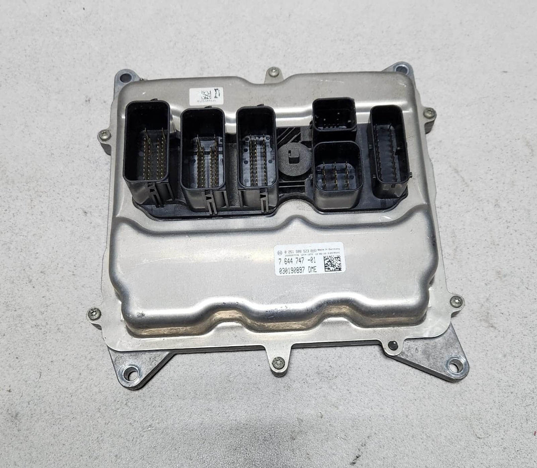 2012-2013 BMW 320i Engine Control Unit 7644747 BMW 520i F10 2010-2013 with N20 
