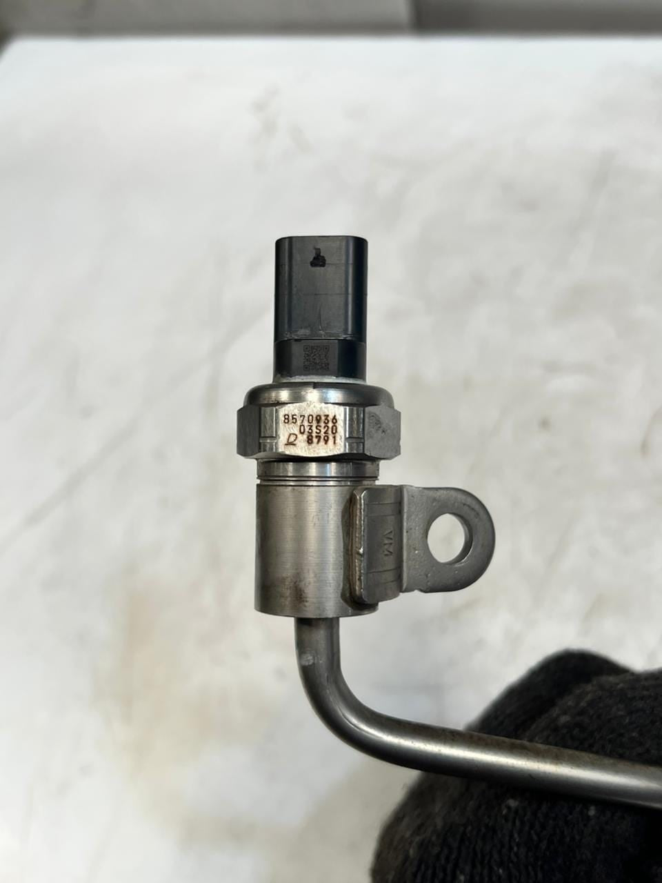 BMW 3 4 Series G20 G21 F36 Gran Coupe Exhaust Gas Pressure Sensor 8570936 OEM