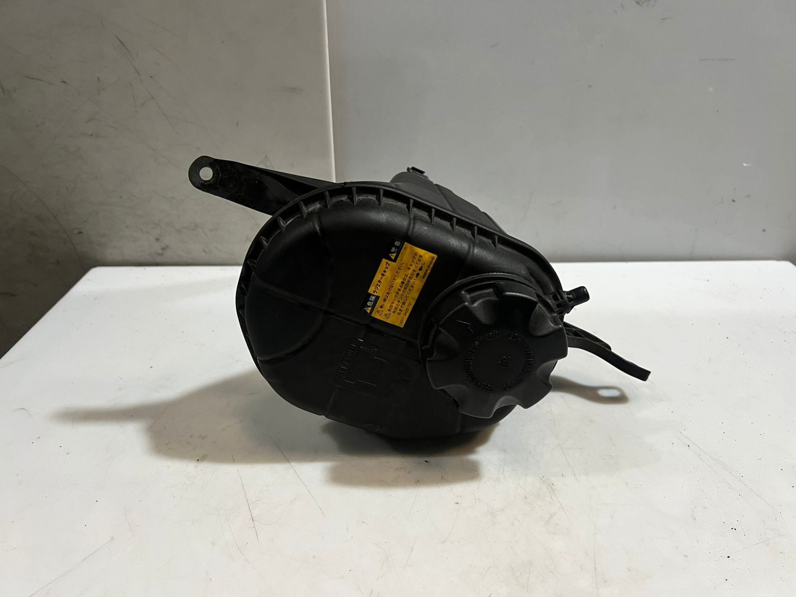 2011-2016 BMW 528i Coolant Expansion Tank 7601950